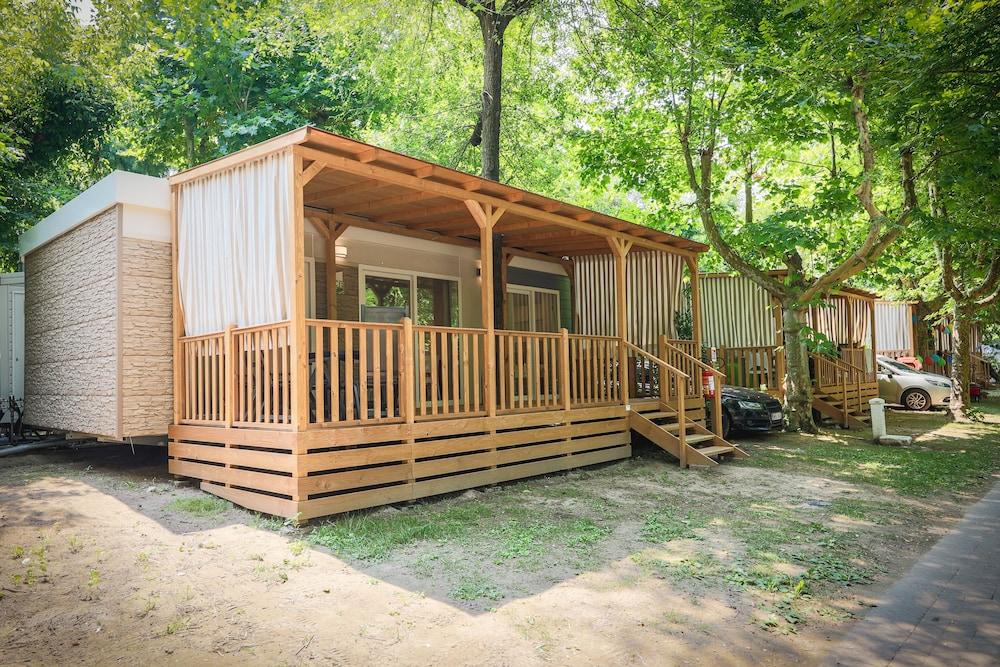 Camping Sabbiadoro Lignano Sabbiadoro Exterior foto