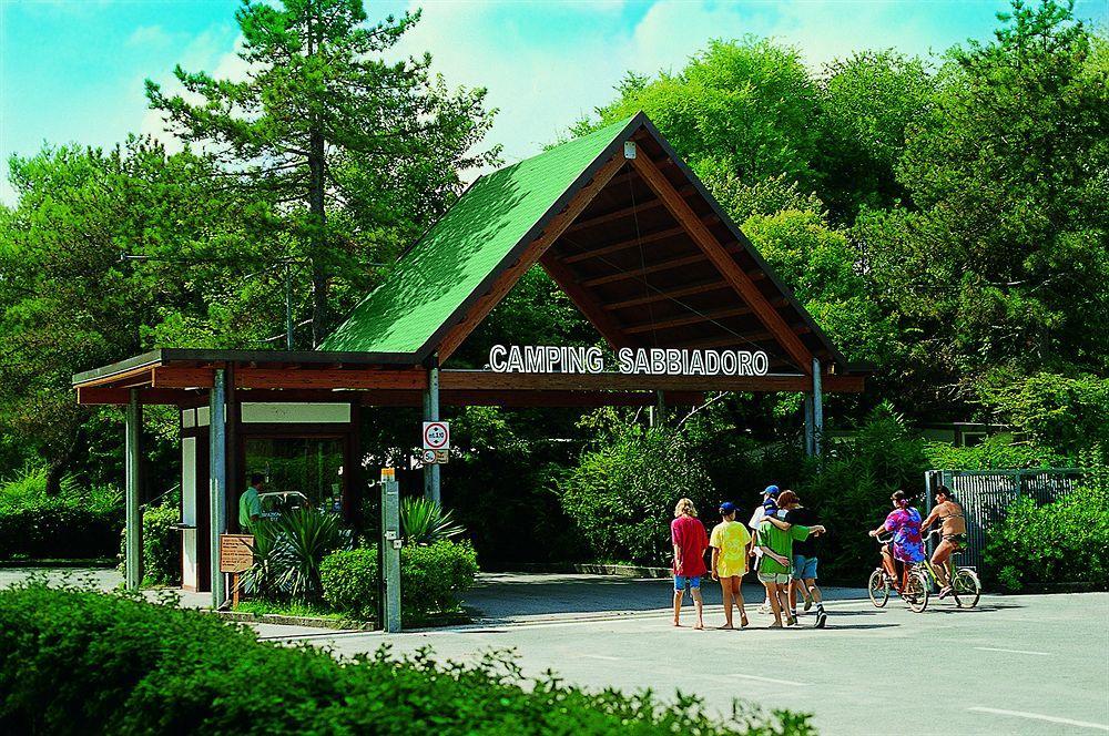 Camping Sabbiadoro Lignano Sabbiadoro Exterior foto
