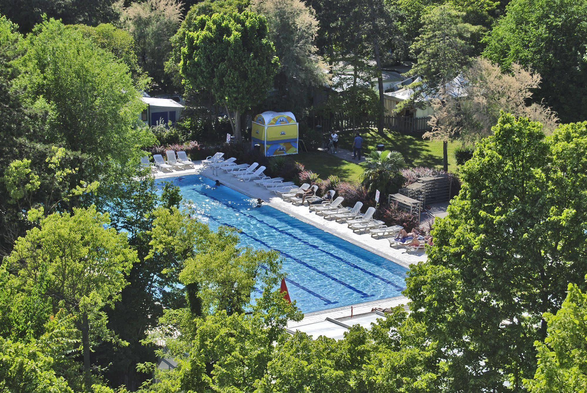 Camping Sabbiadoro Lignano Sabbiadoro Exterior foto